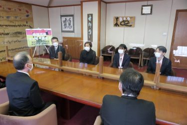 作陽高校女子サッカー部　市長が健闘たたえる