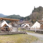 自然に囲まれたグランピング施設