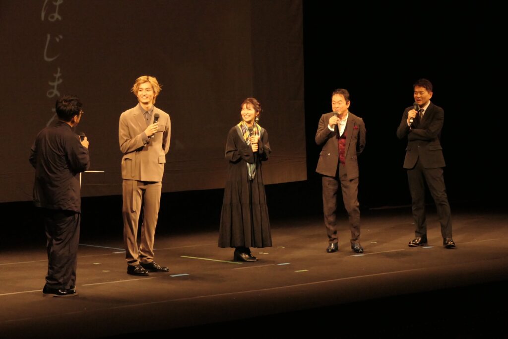 舞台で出演映画や津山について語る林さんら