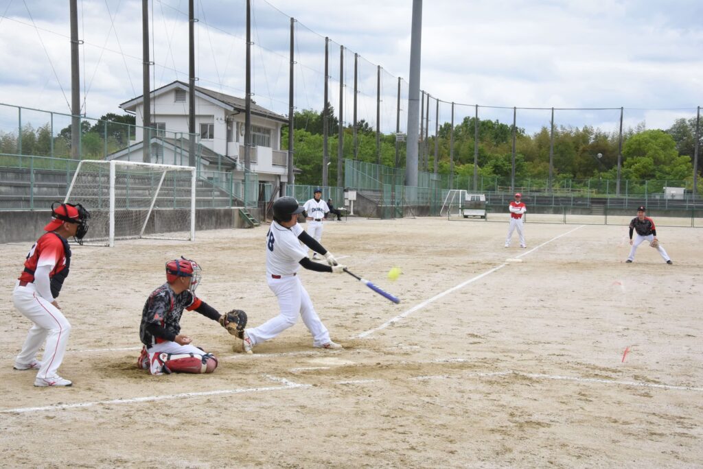 栄冠へ向け火花を散らす選手たち(貴一S・B・Cーダイサン)