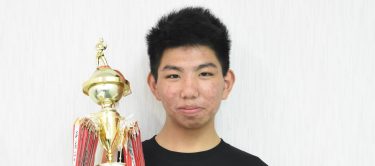 ひと散歩 河部誠人さん 第64回全国空手道選手権大会へ出場