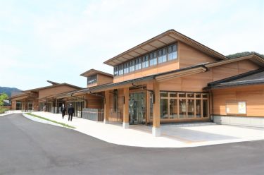 「あわくら会館」木材利用優良施設として表彰