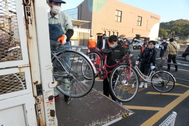 ＪＲ津山駅北口駐車場内駐輪場　放置自転車を撤去