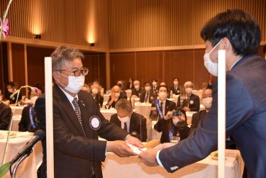 津山ロボコンに協賛金寄贈