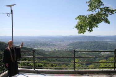 萬福寺境内の展望台から望む東方面＝岡山県津山市で