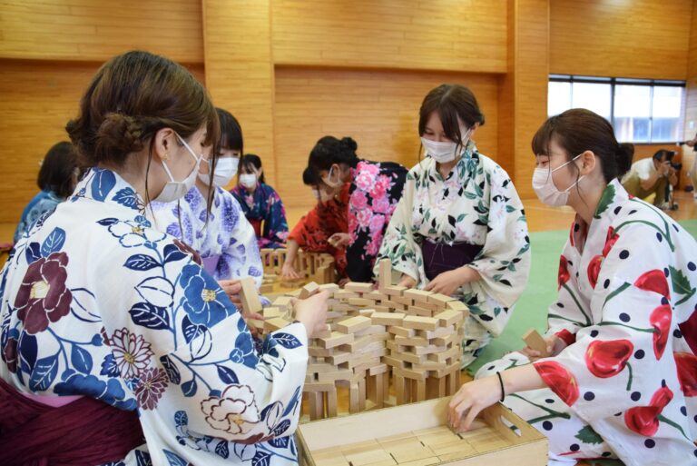 美作大学浴衣登校