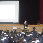 美作高校で開かれた金融教育講演会