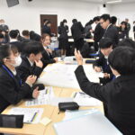 「授業づくり」に取り組む参加者