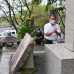 県被爆者会津山支部（山本弘支部長）、総社の神楽尾公園にある美作地区原爆慰霊碑の前で追悼行事