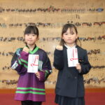 全国大会に向け意気込みを見せる丸尾選手（右）と宇佐美選手=岡山県津山市で