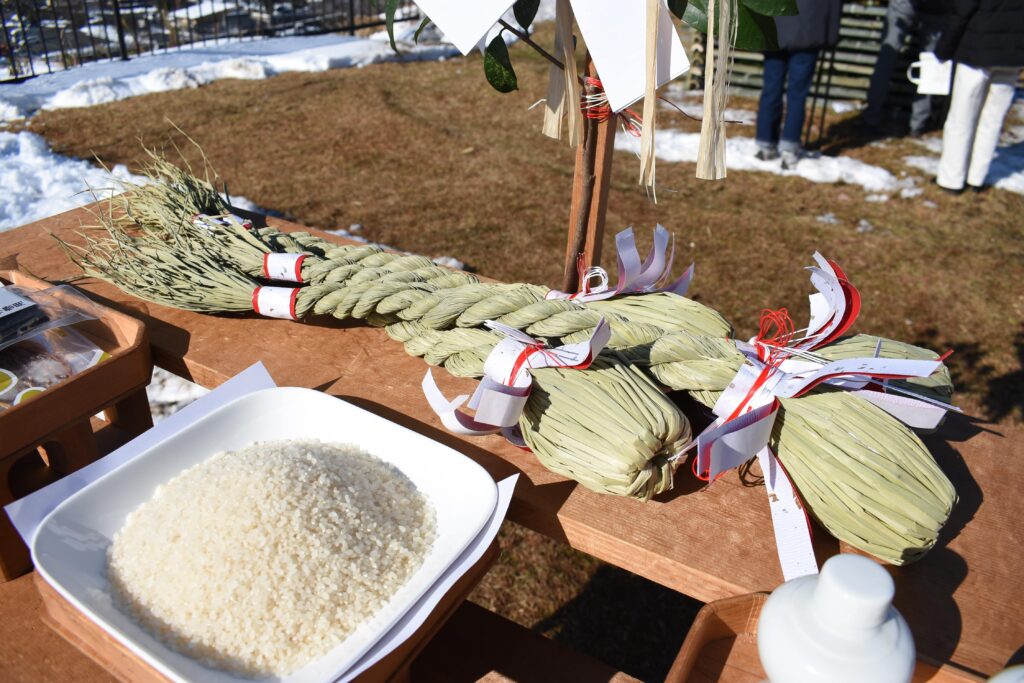 鏡野町羽出地区に伝わるわら細工「てっちりこ」