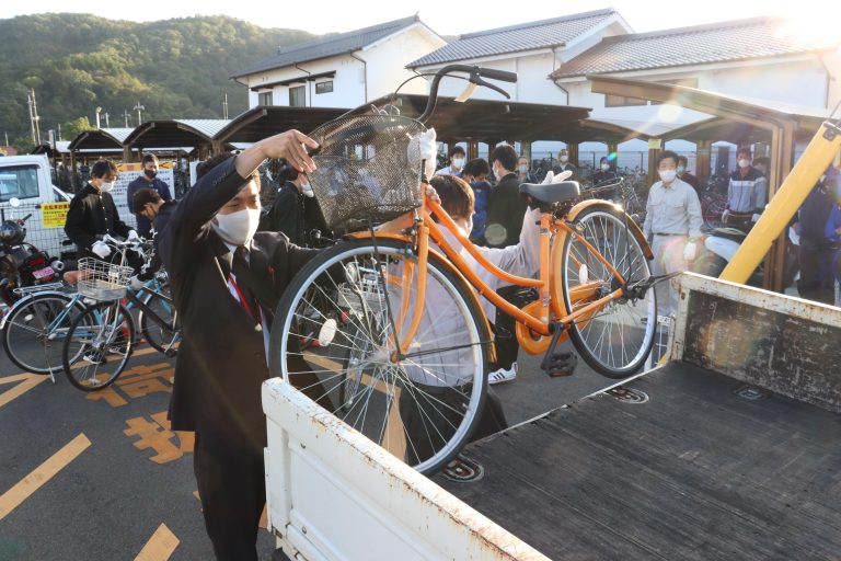 放置自転車撤去作業