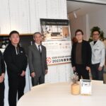 「ＴＳＵＹＡＭＡ　ＦＵＲＮＩＴＵＲＥ」参加企業の代表と谷口市長