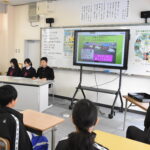 リサイクル活動を発表する勝田中学校生徒会執行部