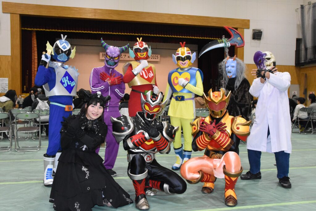 集結した県内の大学発ヒーロー