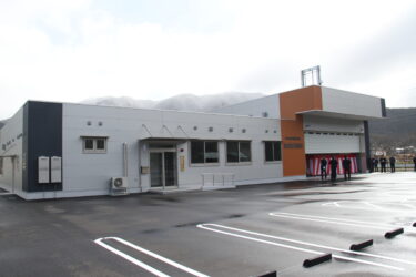 新築移転した加茂出張所＝岡山県津山市で