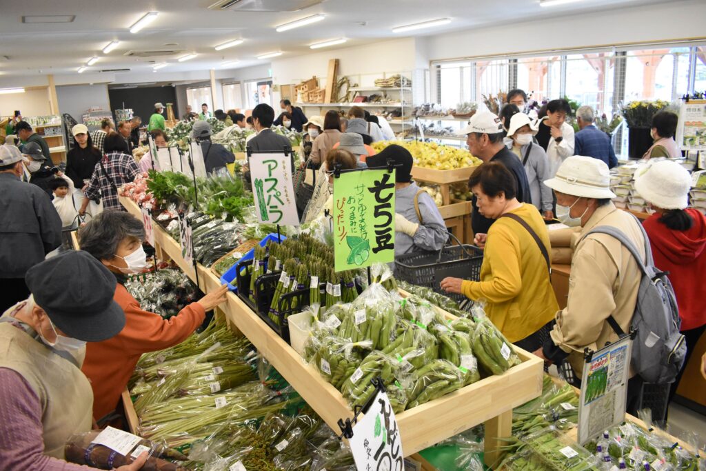 美咲町原田に新設された物産センター