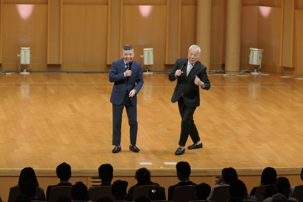 西川さんと上方さんの漫才