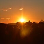 澄みわたった空気の中で昇る初日の出=岡山県津山市で