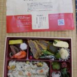 前回の企画で参加した人たちのアイデアで完成した「南勝線弁当」