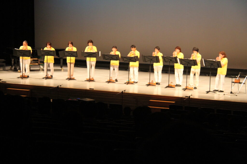 練習成果を披露したステージ発表