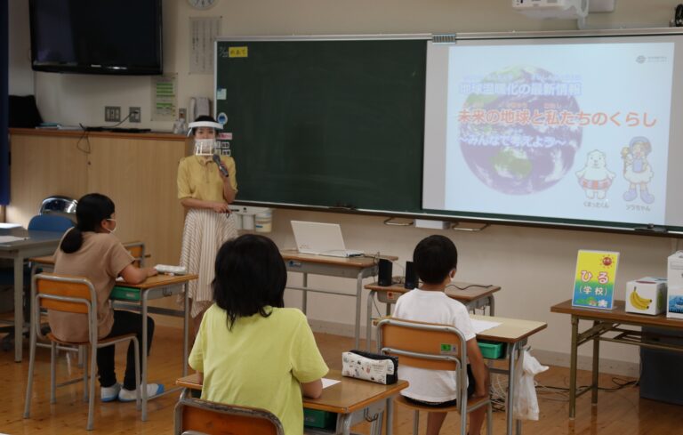 清泉小学校（綾部）で、津山出身の気象予報士・中島望さんが出前授業