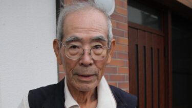 38センチの大アマゴを釣り上げた櫛田さん