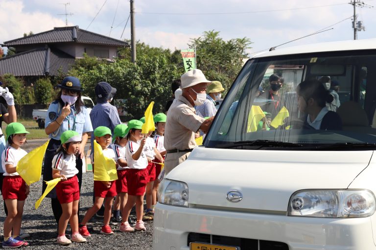 大崎地区で交通安全運動