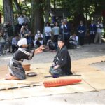 殿様と福太郎のこっけいな掛け合い=岡山県鏡野町で