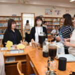 地元専門店の協力でサイフォン式の本格的コーヒーを提供した会場