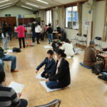 投扇興を楽しむ参加者