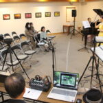 心休まるひとときを過ごせた写真展と音楽のコラボレーション=岡山県津山市で