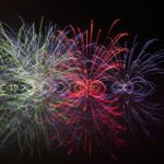 水面で弾ける色とりどりの水中花火