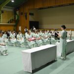 謝辞を述べる継灯生