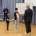 練習成果を発揮し表彰される子どもたち
