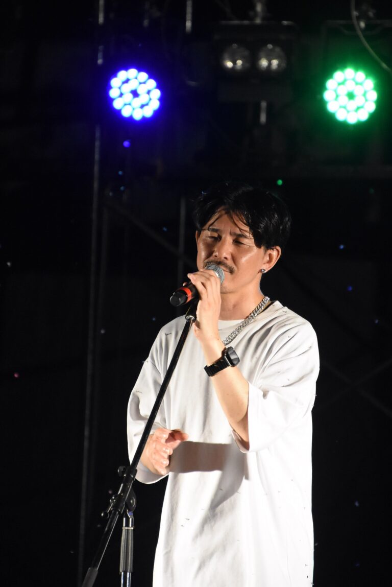 凱旋ライブで熱唱するDIｰRAY=岡山県津山市で