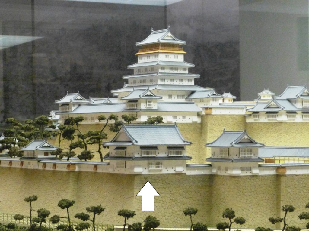 二の丸の昇櫓=津山郷土博物館の復元模型