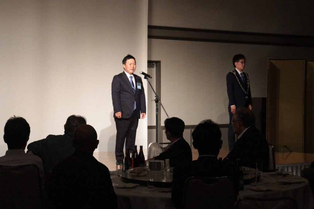 抱負を述べる第70代理事長予定者の玉田さん