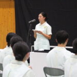 継灯生を代表して謝辞を述べる井上さん
