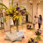 美作国　大華道展、生け花の秀作がそろう