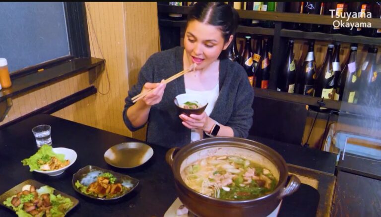 津山の食文化を紹介した英語版動画の一場面