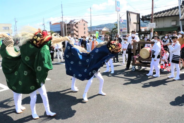 小田中神田町内、子ども獅子練り初披露