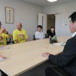 萩原市長を表敬訪問した池上代表理事（左）ら