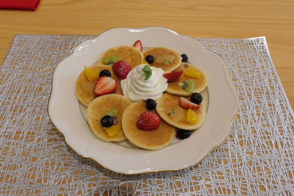 もち粉を使った「もちフワミニパンケーキ」