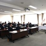 各校をオンラインでつないで実施した式典