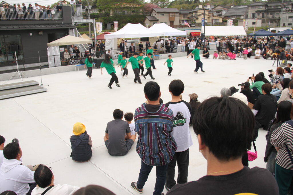 新たなスポーツの拠点となるＫ―ＢＡＳＥパークで行われたオープニングイベント