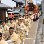 威勢よく練るだんじり