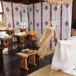 神前に捧げられた古筆