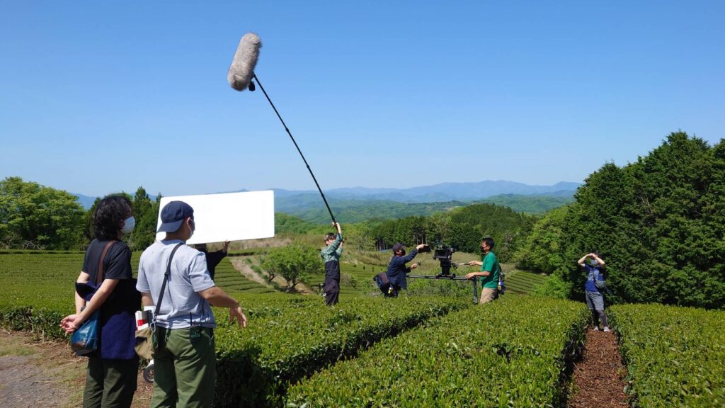 茶畑での撮影シーン©「風の奏の君へ」製作委員会