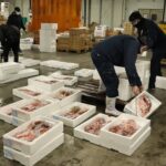 正月用の鮮魚などが多数入荷した山一水産